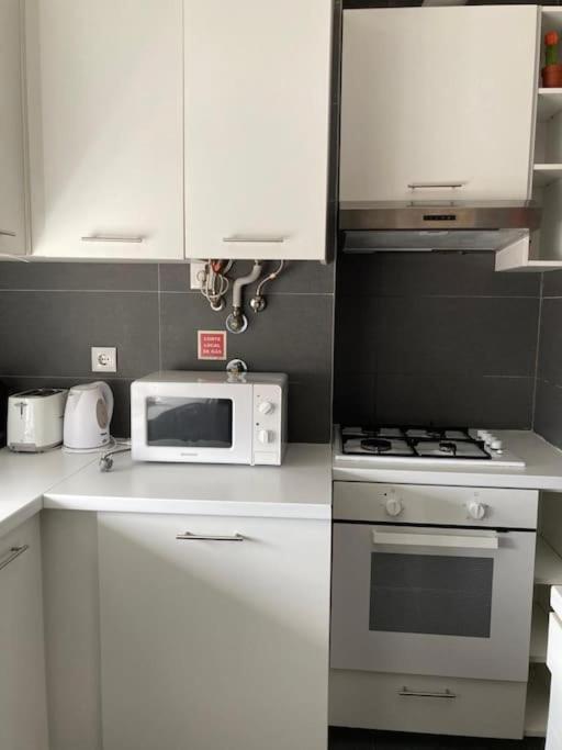 Apartamento Bem Localizado Para Familias & Amigos Apartment Lisabona Exterior foto
